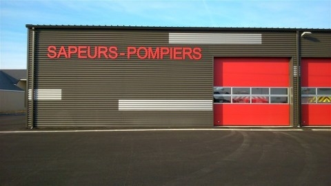 Lettres-PVC-SDIS-Barneville-Carteret-nggid0272-ngg0dyn-480x320x100-00f0w010c010r110f110r010t010