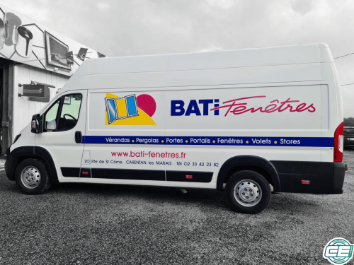 marquage-vehicule-bati-fenetres (1)
